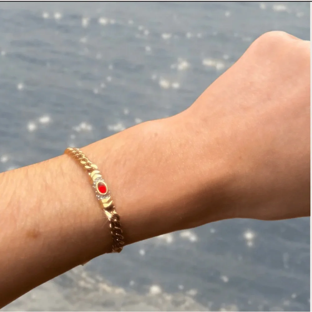 Raena- Bella bracelet with Red stone - Picture 8 of 13